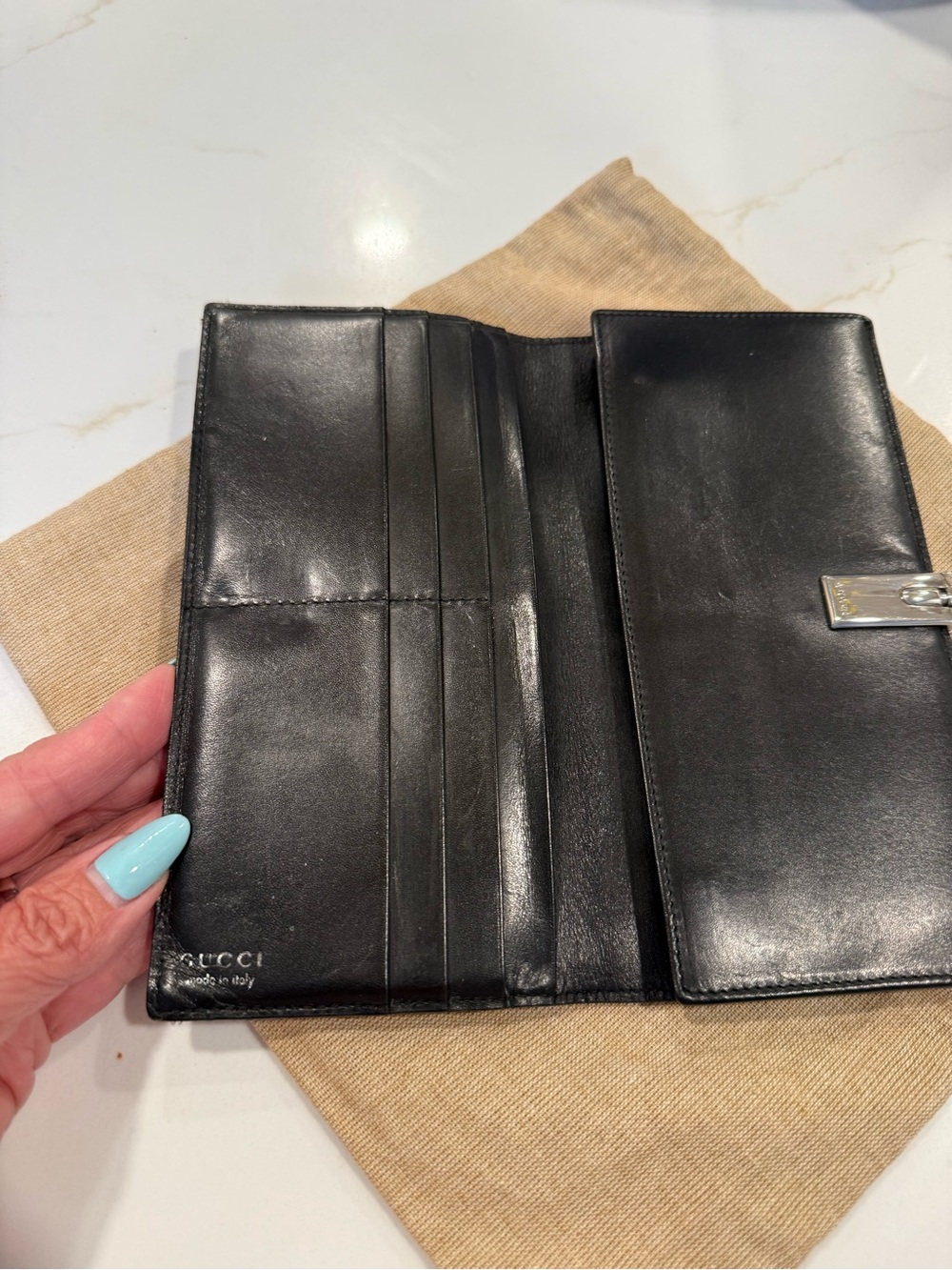 Gucci Black Leather Long Wallet with Silver-Tone Clasp - Picture 3 of 5